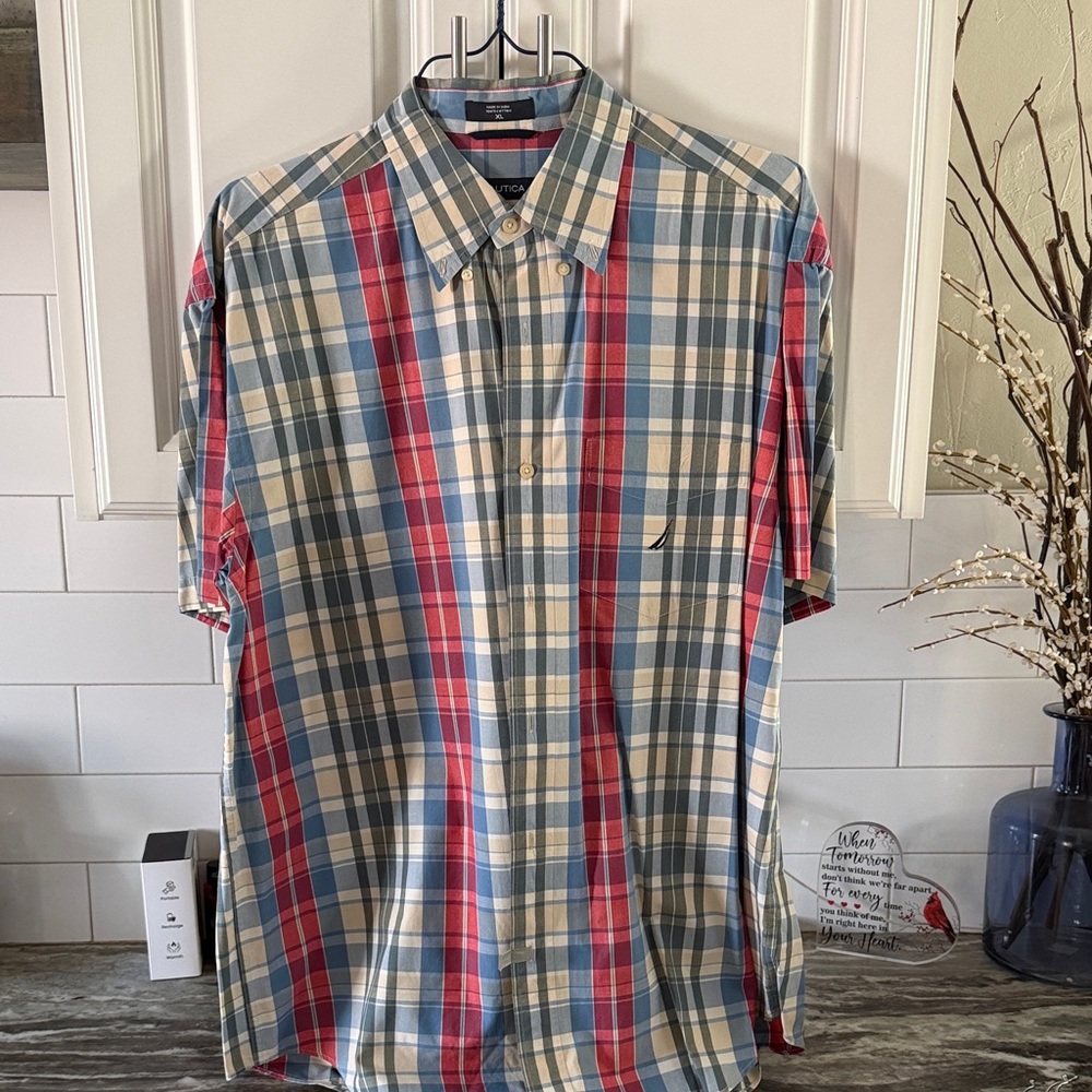 Nautica Men's Multicolor Plaid Short Sleeve Shirt
